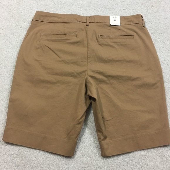 Old Navy Bermuda Shorts - Picture 8 of 8
